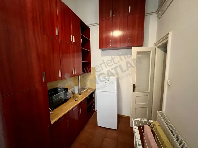 Kiadó lakás Budapest V. kerület, Belváros, Múzeum körút 48 nm