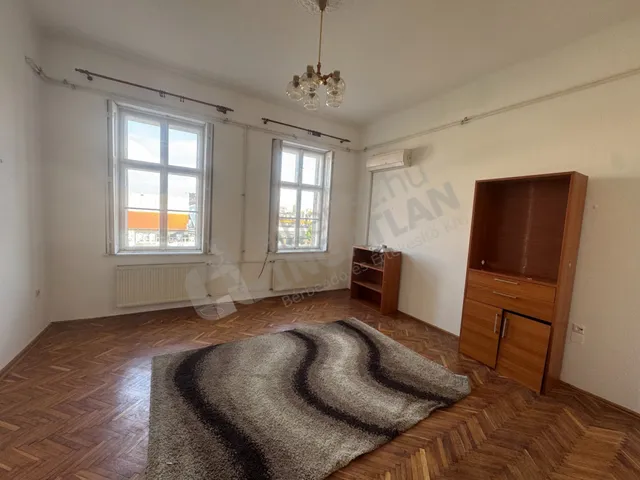 Kiadó lakás Budapest III. kerület 73 nm