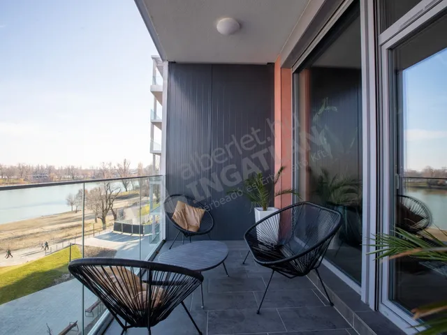 Kiadó lakás Budapest XI. kerület, Nádorkert 72 nm