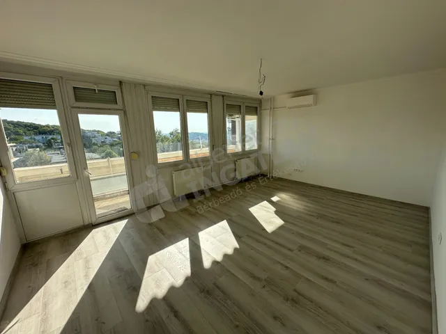 Kiadó lakás Budapest XII. kerület, Istenhegy 71 nm