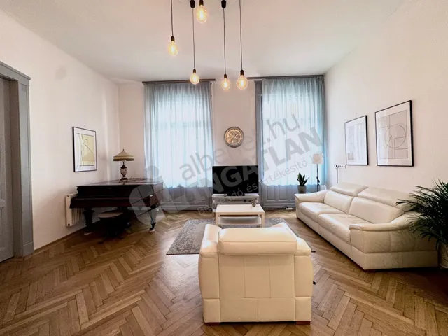 Kiadó lakás Budapest V. kerület, Belváros, Haris köz 100 nm