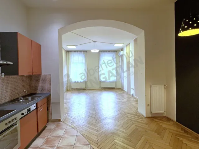 Kiadó lakás Budapest VI. kerület 66 nm