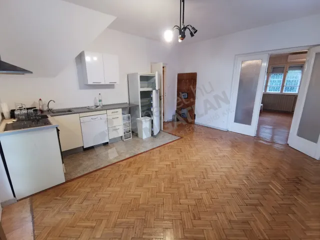 Kiadó lakás Budapest XII. kerület, Németvölgy 70 nm