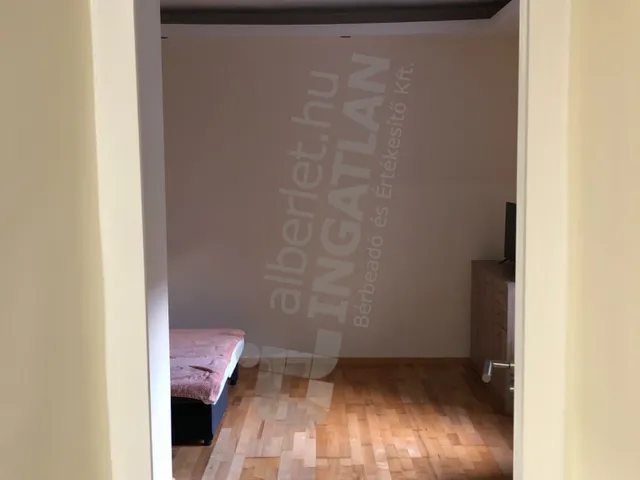 Kiadó lakás Budapest IV. kerület, Venetiáner utca 30 nm