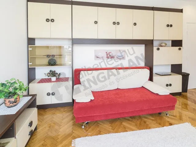 Kiadó lakás Budapest VII. kerület, Belső-Erzsébetváros, Madách Imre tér 30 nm