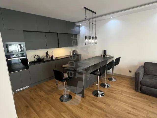 Eladó lakás Budapest IX. kerület 92 nm