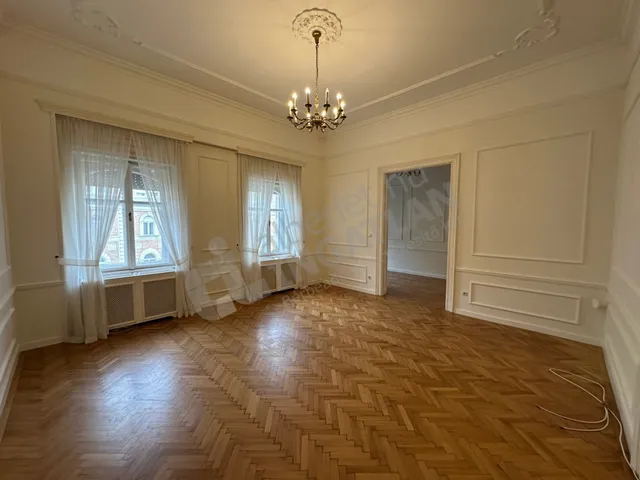 Kiadó lakás Budapest V. kerület, Lipótváros 144 nm