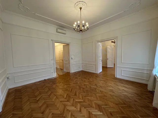 Kiadó lakás Budapest V. kerület, Lipótváros, Alkotmány utca 144 nm
