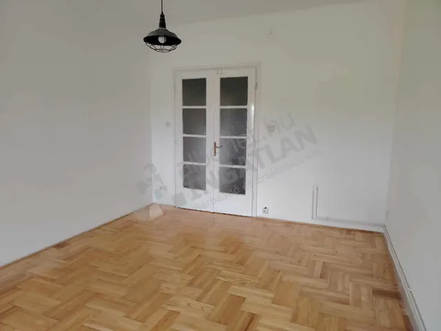 Kiadó lakás Budapest XII. kerület, Krisztina körút 30 nm