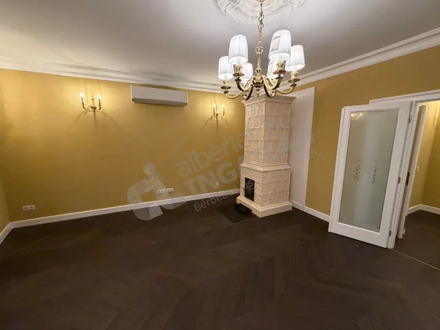 Kiadó lakás Budapest I. kerület, Úri utca 75 nm