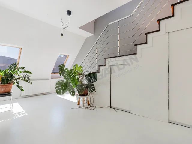 Eladó lakás Budapest VI. kerület, Szondi utca 108 nm