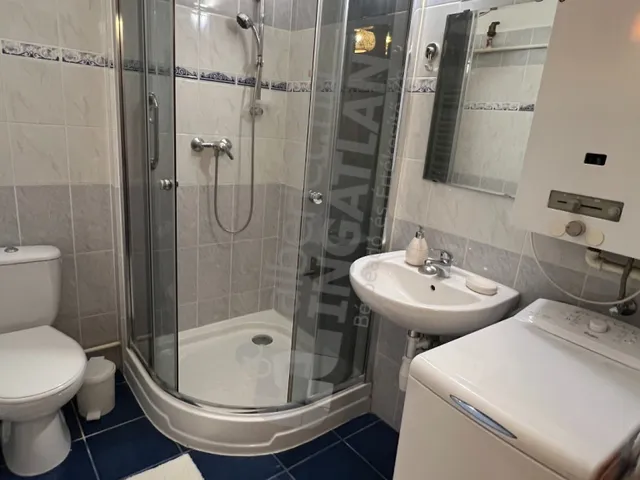 Kiadó lakás Budapest II. kerület, Országút, Pengő köz 43 nm