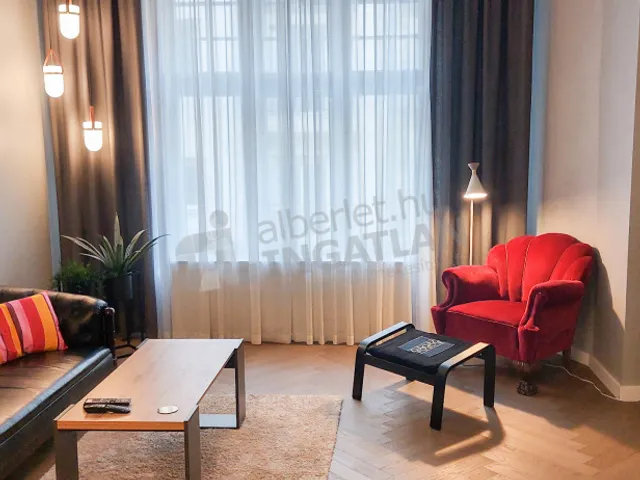 Kiadó lakás Budapest VIII. kerület, Vas utca 74 nm