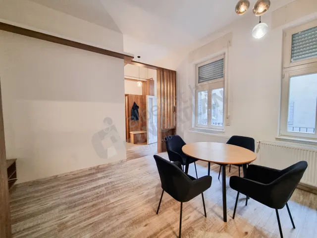 Kiadó lakás Budapest V. kerület, Belváros, Papnövelde utca 55 nm