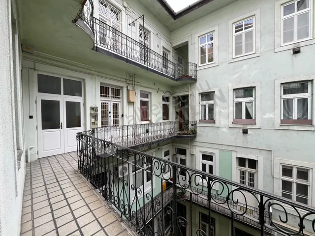 Eladó lakás Budapest VII. kerület, Dob utca 96 nm