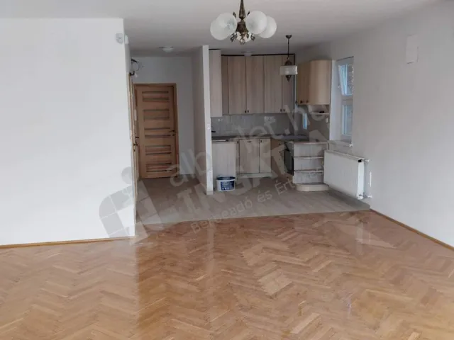 Kiadó lakás Budapest XII. kerület, Mártonhegy, Nárcisz utca 65 nm