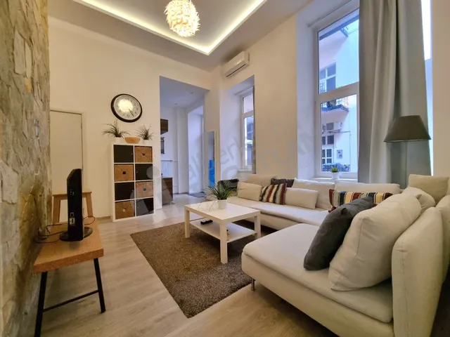 Kiadó lakás Budapest V. kerület, Lipótváros, Nádor utca 70 nm