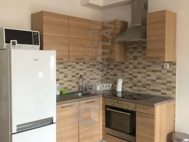 Kiadó lakás Budapest VIII. kerület, Corvin sétány 29 nm