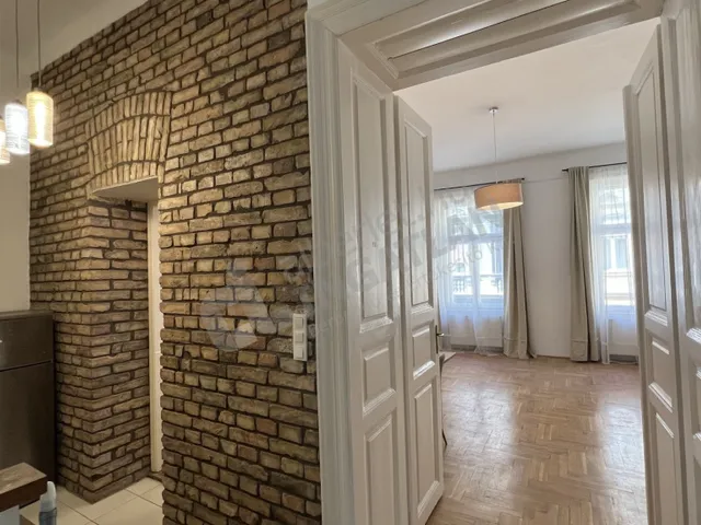 Kiadó lakás Budapest VI. kerület, Weiner Leó utca 90 nm