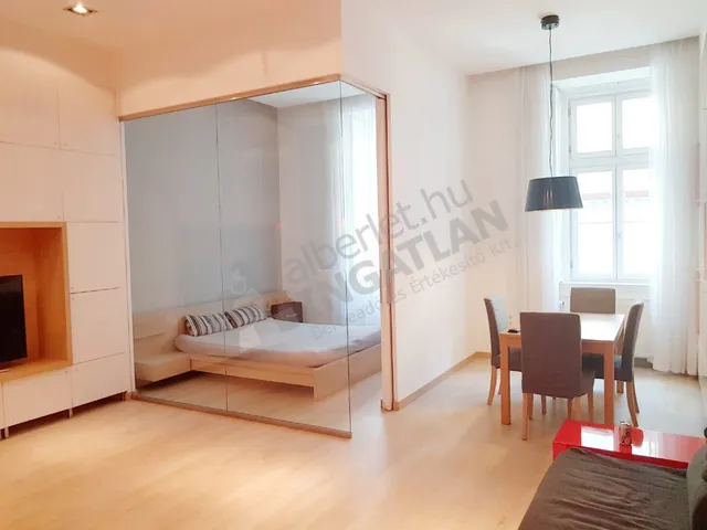 Kiadó lakás Budapest VI. kerület, Király utca 66 nm
