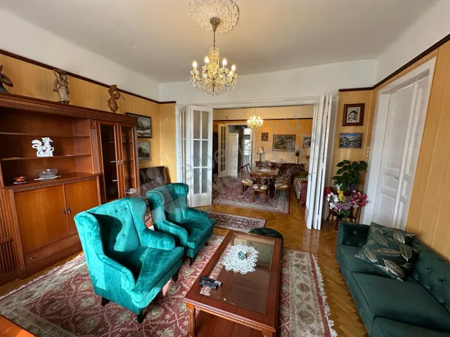 Kiadó lakás Budapest II. kerület, Országút, Szilágyi Erzsébet fasor 110 nm