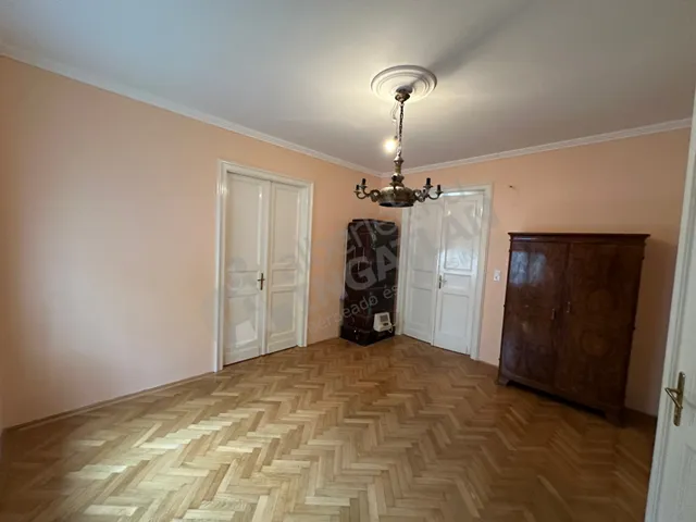 Kiadó ház Budapest X. kerület, Kőbánya, Endre utca 125 nm