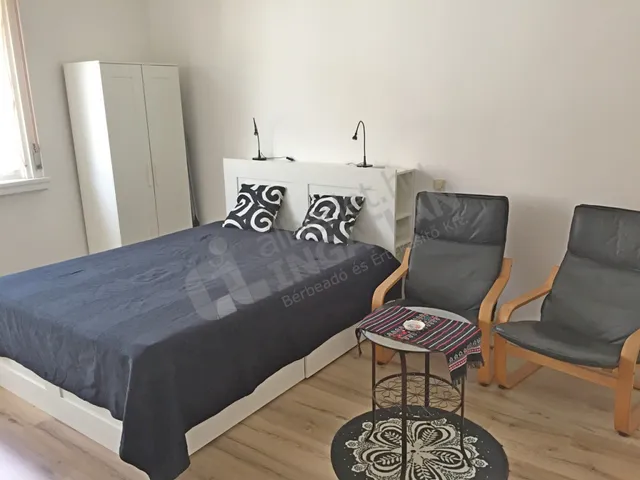 Kiadó lakás Budapest II. kerület, Országút 30 nm