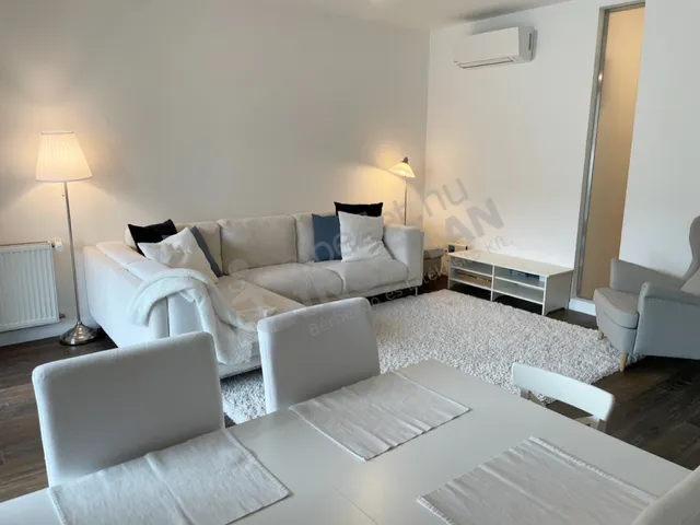 Kiadó lakás Budapest XIII. kerület, Pannónia utca 106 nm