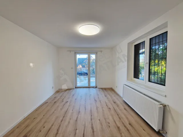 Kiadó lakás Budapest XI. kerület, Sasad-Sashegy XI. ker., Nagymákfa utca 70 nm