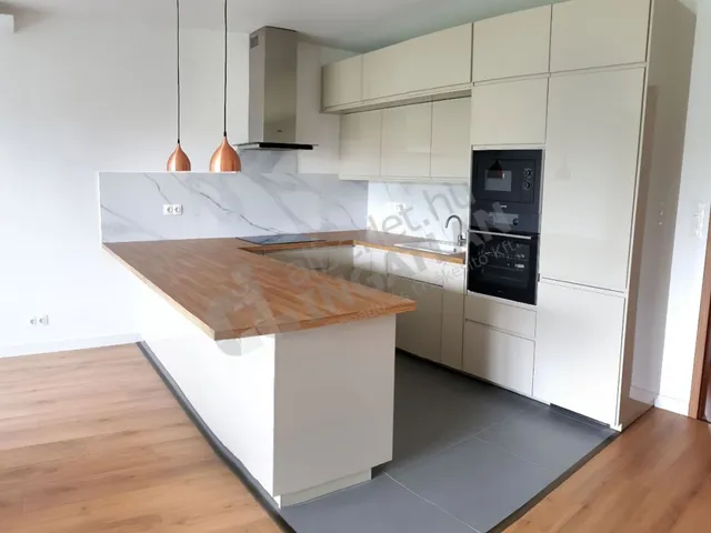 Kiadó lakás Budapest XI. kerület, Kelenföld, Mohai út 82 nm