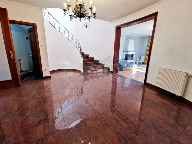 Eladó ház Budapest II. kerület, Dutka Ákos utca 283 nm