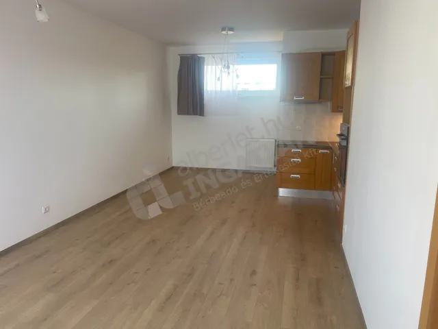 Kiadó lakás Budapest XIII. kerület, Angyalföld, Csángó utca 43 nm