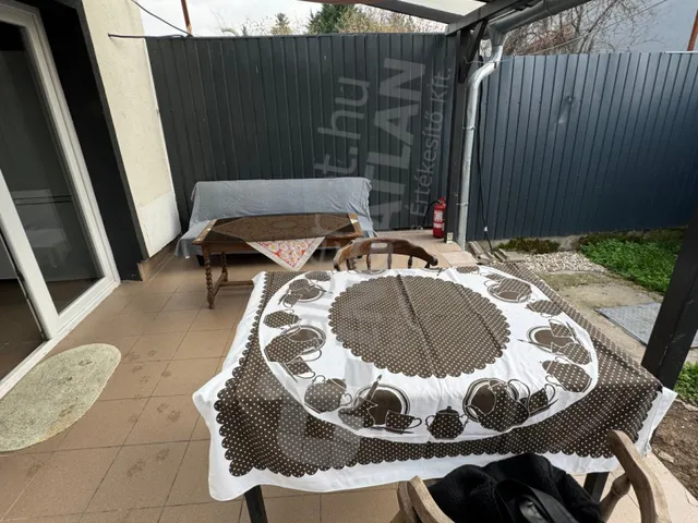 Kiadó ház Budapest XVII. kerület, Rákoshegy, Csokonai utca 30 nm