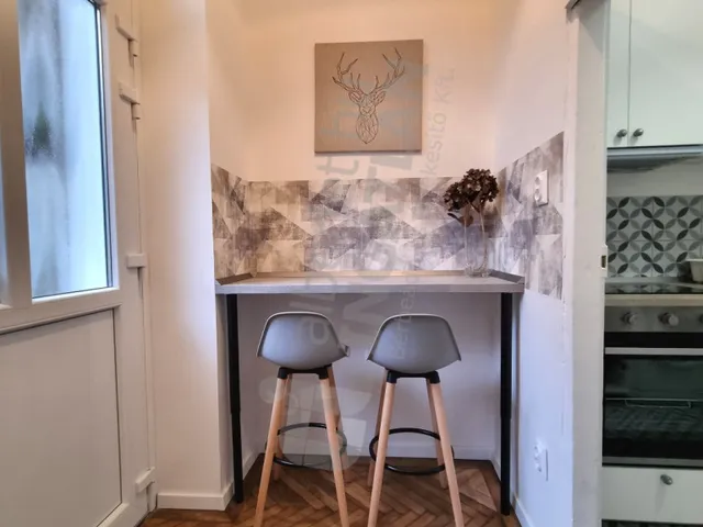 Kiadó lakás Budapest VI. kerület, Nagymező utca 35 nm