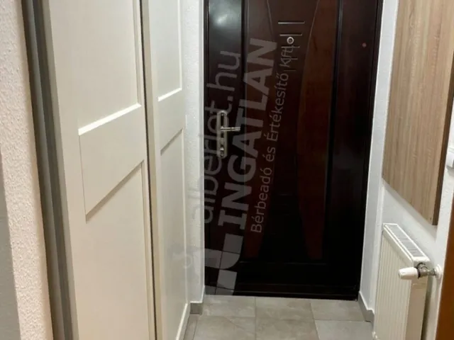 Kiadó lakás Budapest VIII. kerület, Koszorú utca 32 nm