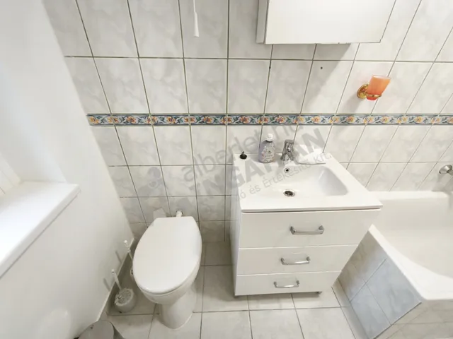 Kiadó lakás Budapest VIII. kerület, Századosnegyed 39 nm