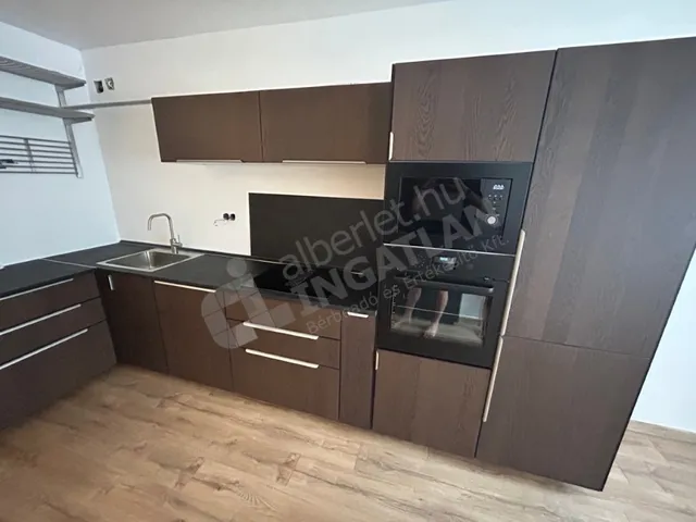 Kiadó lakás Budapest VII. kerület, Péterfy Sándor utca 78 nm