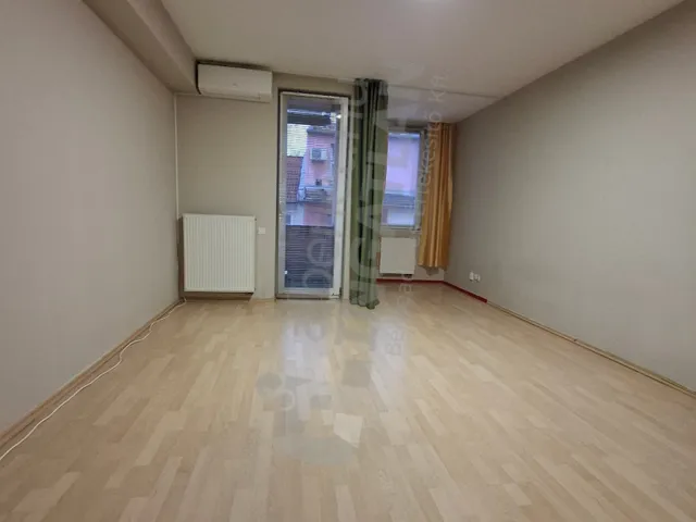 Kiadó lakás Budapest VIII. kerület, Futó utca 42 nm