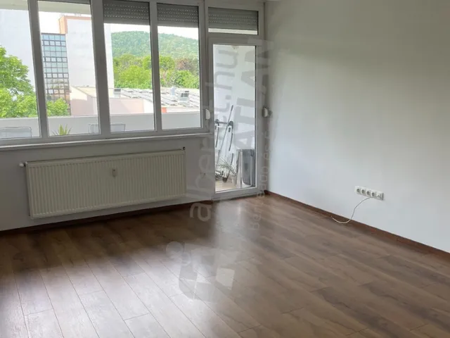 Eladó lakás Budapest II. kerület, Kurucles 70 nm