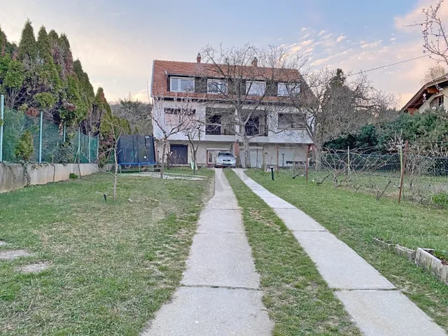 Kiadó ház Budapest XII. kerület 70 nm