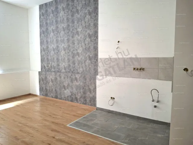 Kiadó lakás Budapest VI. kerület, Szív utca 60 nm