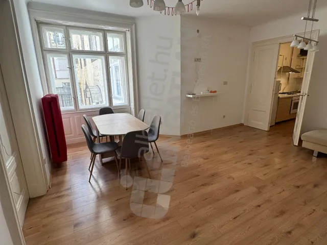 Eladó lakás Budapest VIII. kerület 110 nm