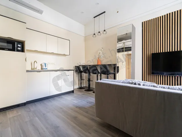 Kiadó lakás Budapest VI. kerület, Dessewffy utca 30 nm