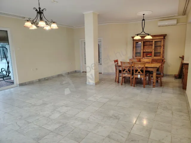 Kiadó ház Budapest III. kerület, Remetehegy, Remetehegyi út 240 nm