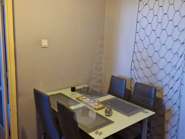 Eladó lakás Budapest III. kerület, Selyemfonó utca 51 nm