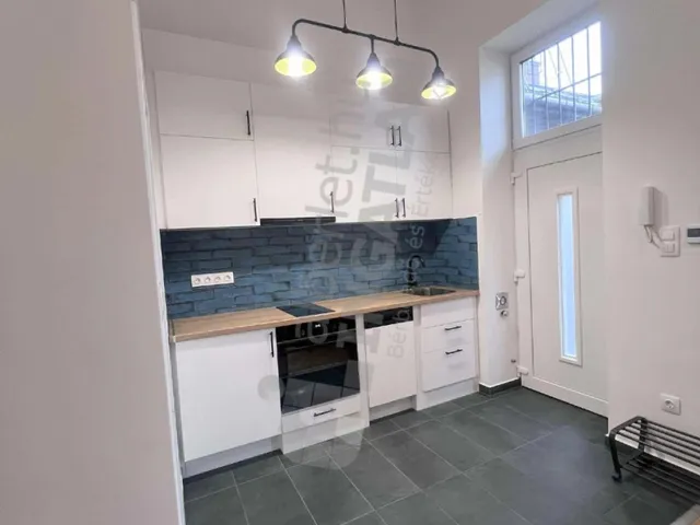 Kiadó lakás Budapest VII. kerület, Dob utca 25 nm