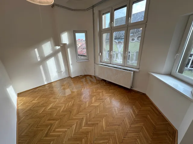 Kiadó lakás Budapest VII. kerület, István utca 94 nm