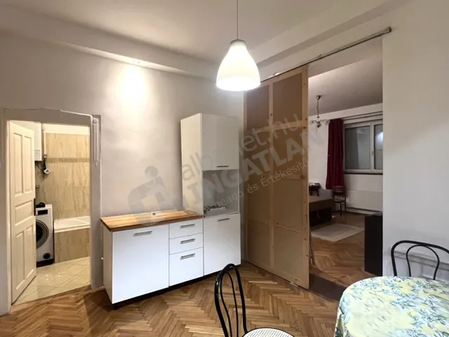 Kiadó ház Budapest IV. kerület, Újpest, Lánglet Waldemár utca 98 nm