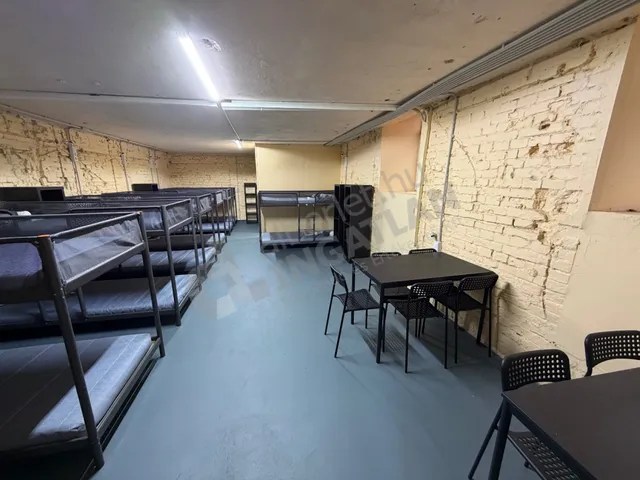 Kiadó lakás Budapest X. kerület, Martinovics tér 101 nm