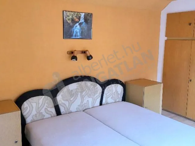 Kiadó ház Budapest XVIII. kerület, Újpéteritelep 123 nm